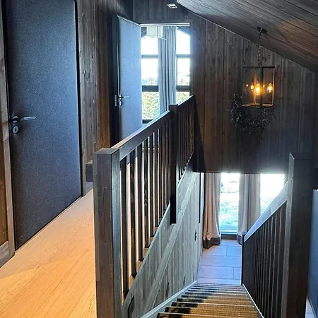 Σπίτι διακοπών Design With Sauna And Jacuzzi At Hafjell